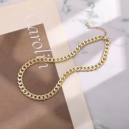 Chunky collar with Cuban links