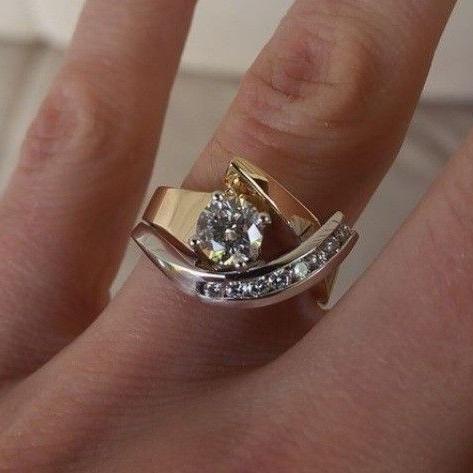 Antique irregular gold and silver ring with zirconia | Mixed gold