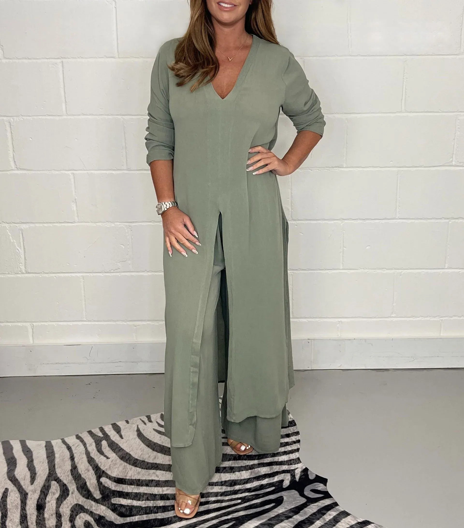 Cherly™ Comfortable Two-Piece Set | Flowing Blouse and Wide Trousers