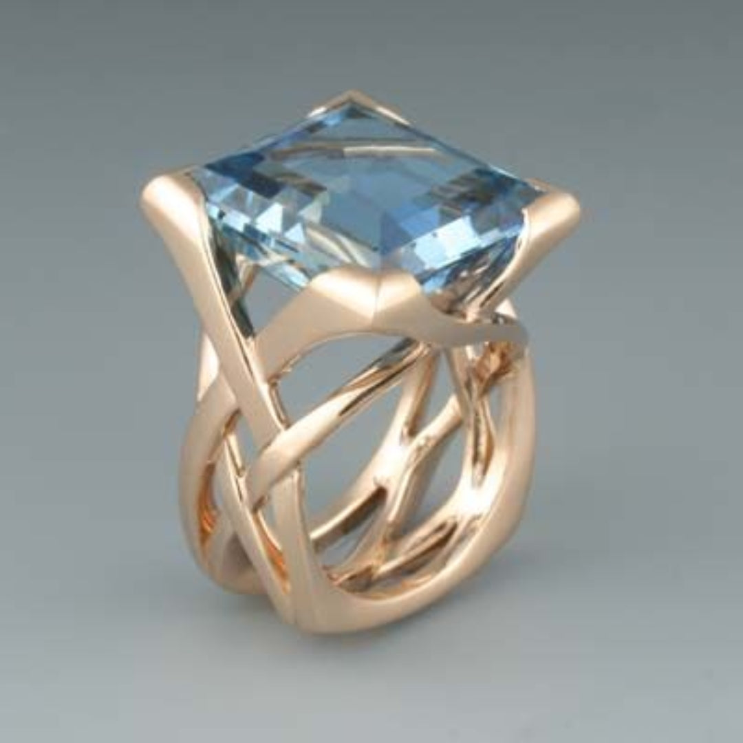 Vintage Ring in Rose Gold and Blue Zirconium