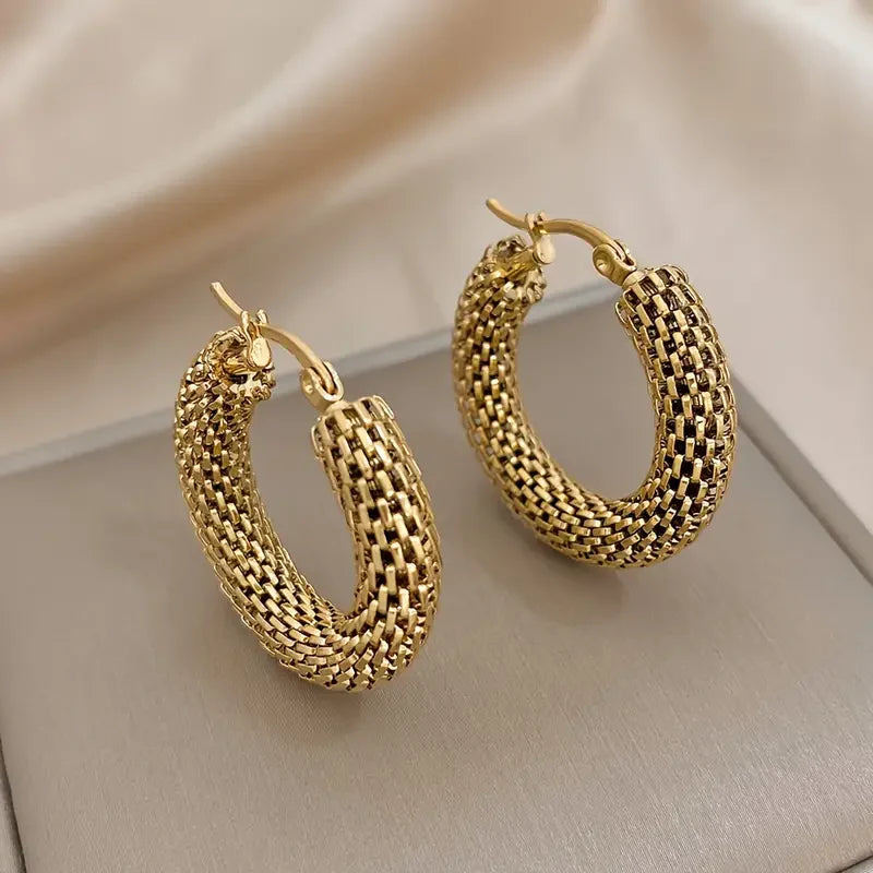 Golden earrings | Gold