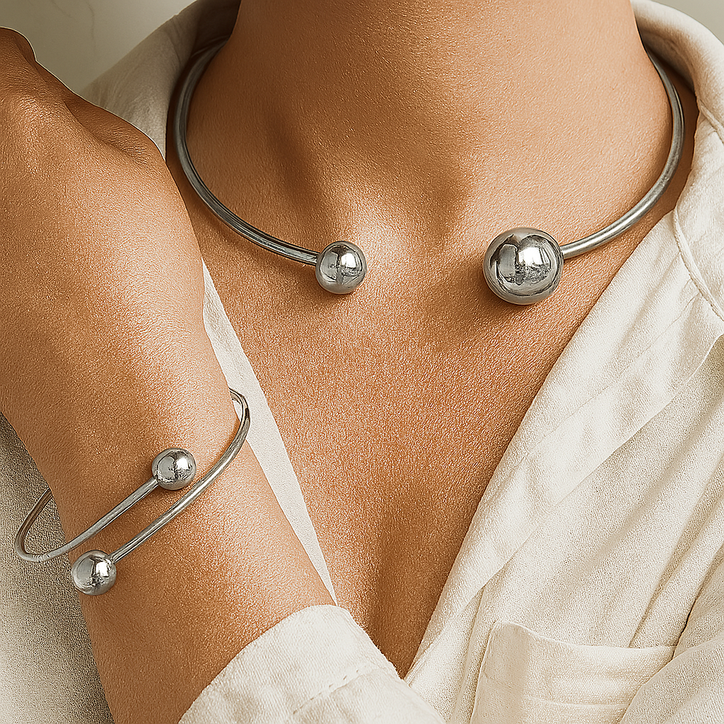 Minimalistic, Glowing Necklace and Cuff Bracelet Set | Gold