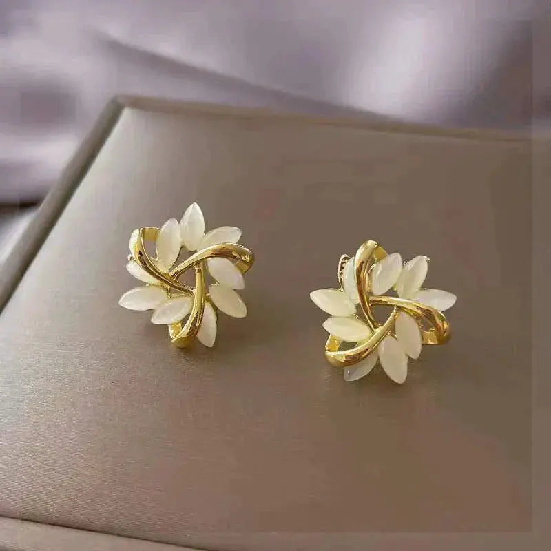 Stud Earrings Opal White