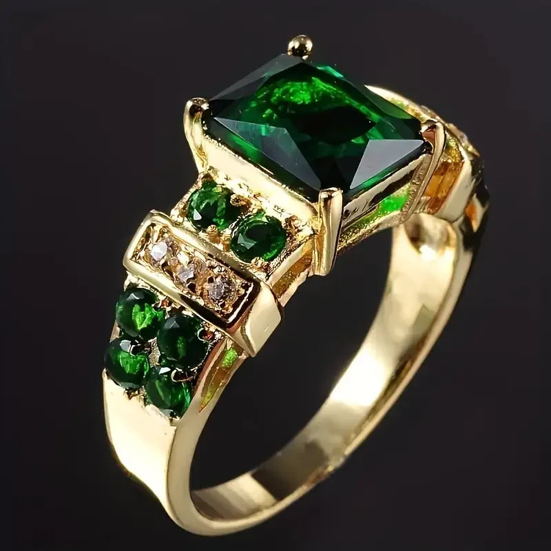 Beautiful Emerald Ring | Gold