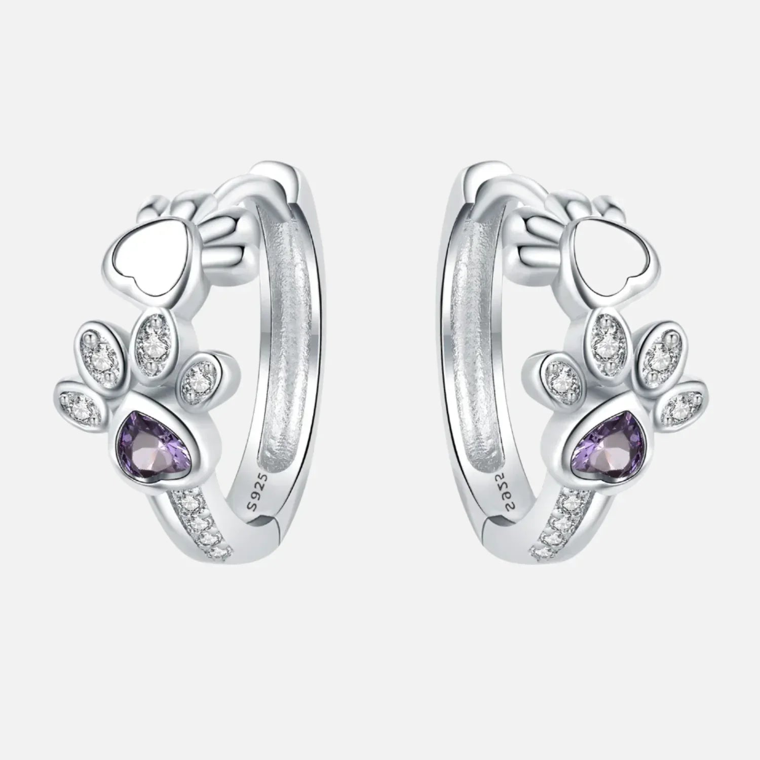 Earrings with Paw Print in Silver, with Zirconia and a Heart-Shaped Gemstone.