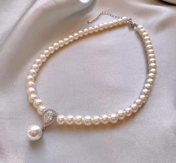 Alexa Pearl Necklace