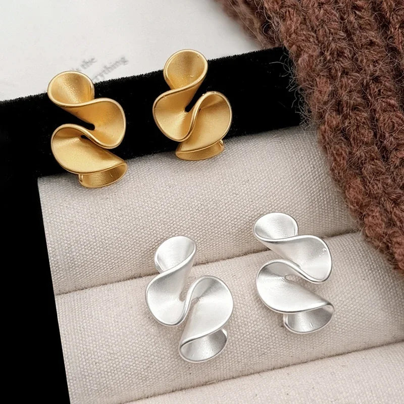 Flower Earrings in Silver and 18K Gold