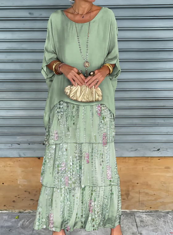 Lara – Elegant Flowing Maxi Dress