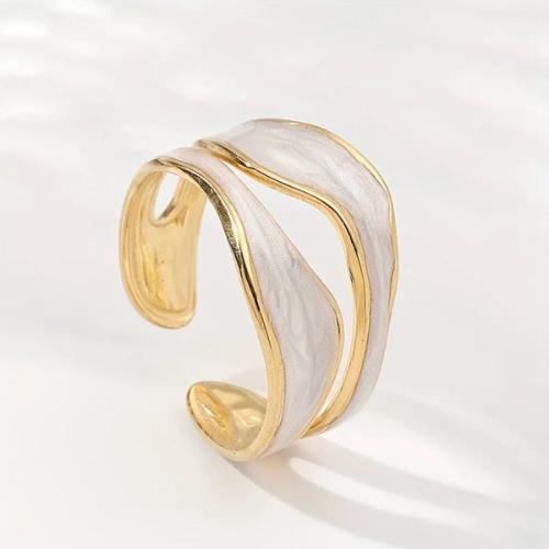 Open ring in gold plating
