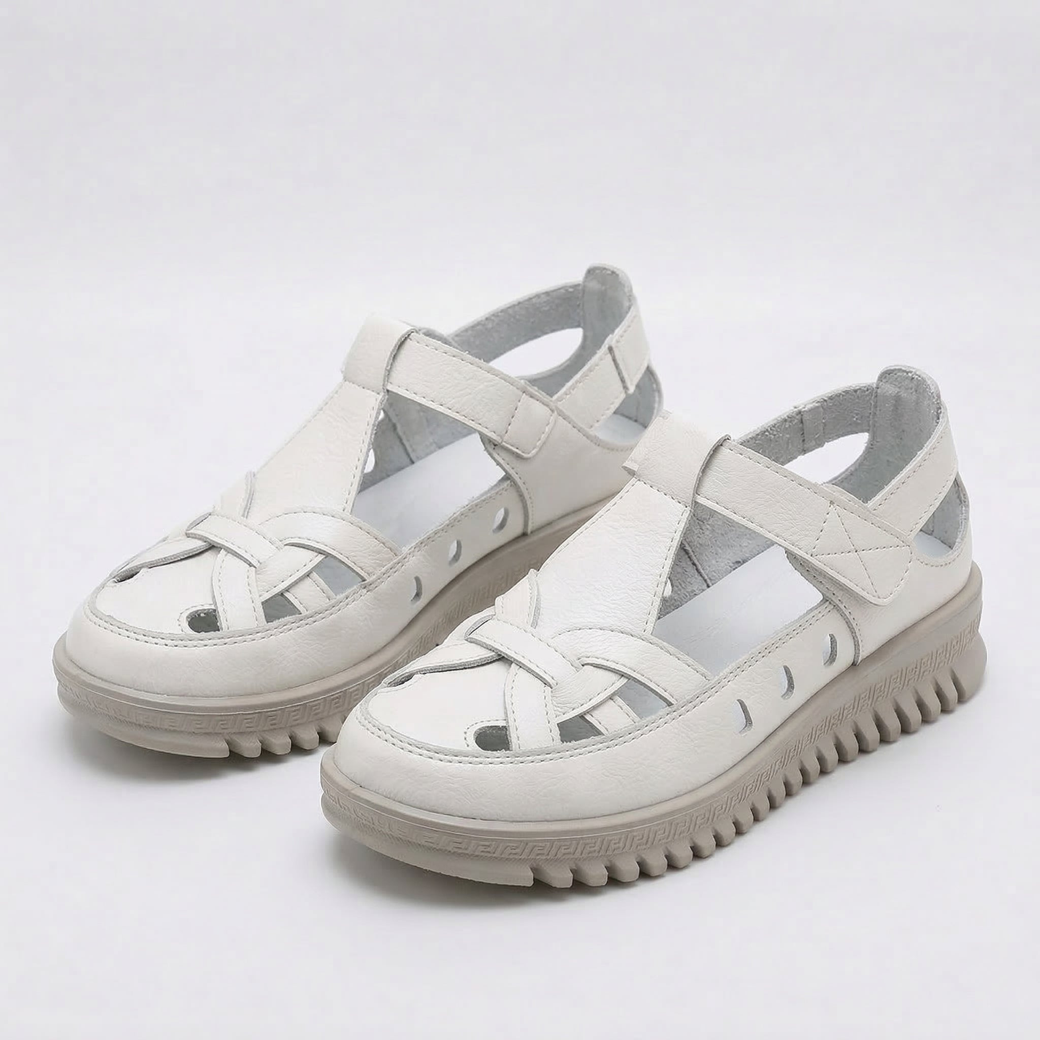 Mara™ – Comfortable sandals with a sturdy sole