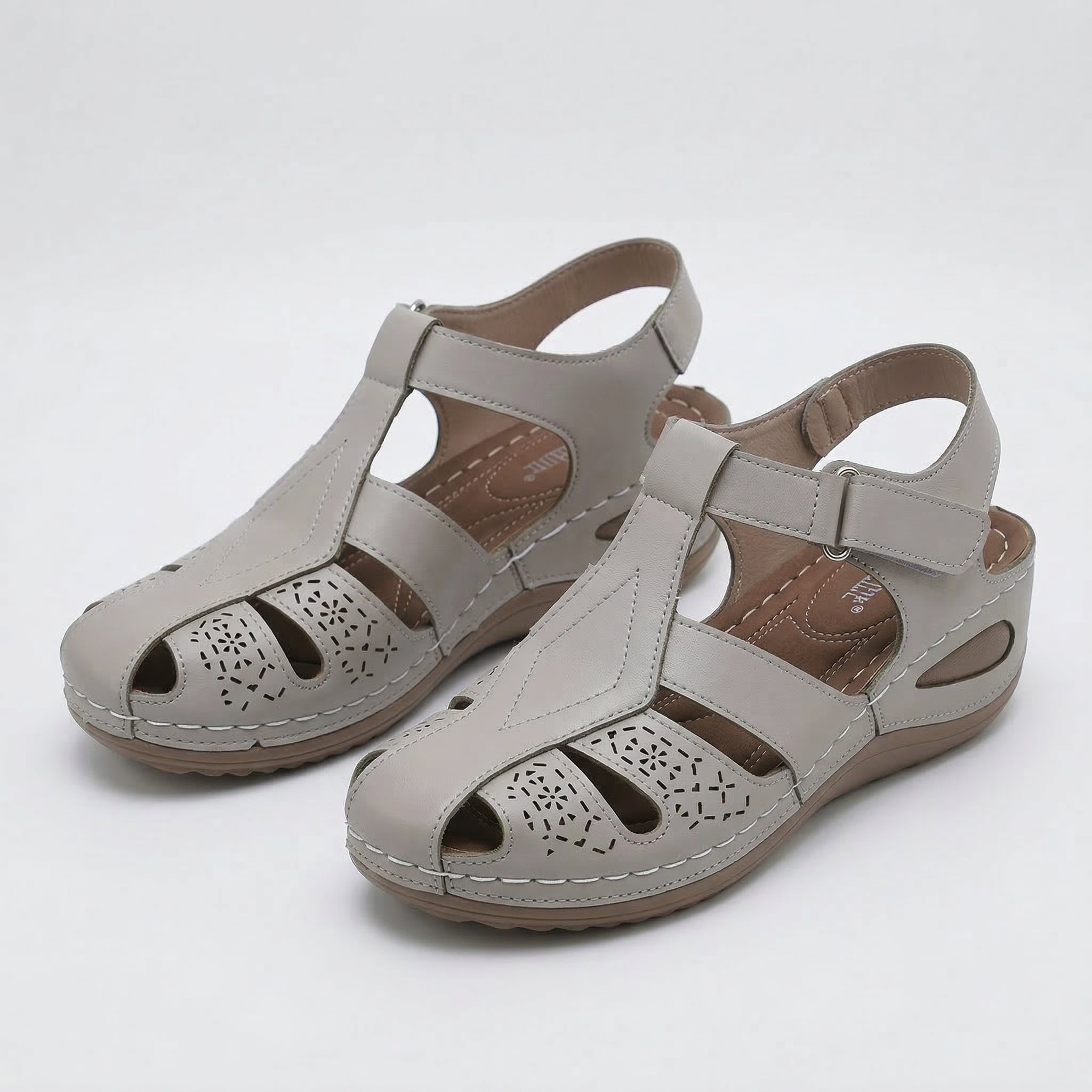 Liva™ – Lightweight, comfortable sandals for warm days