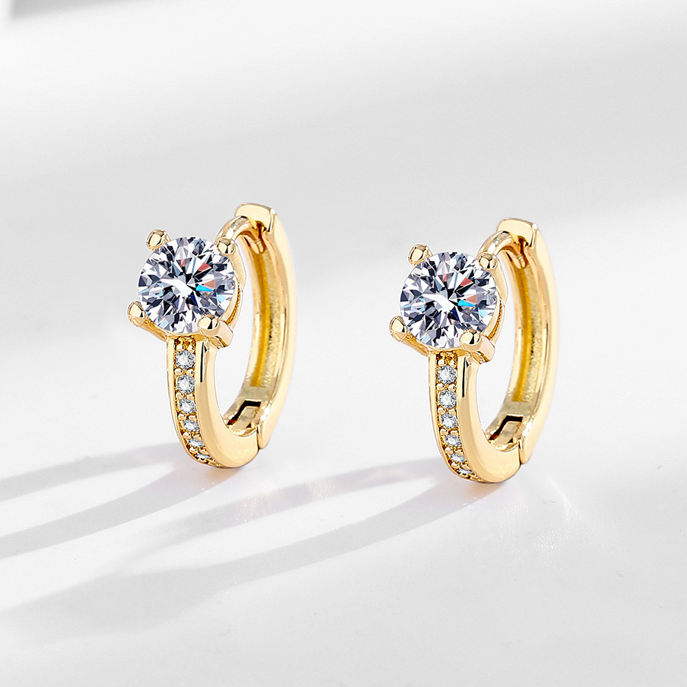 Lisa Chanel earrings | Gold