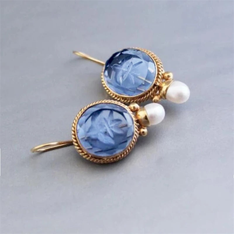 Sophie Timeless Pearl Earrings